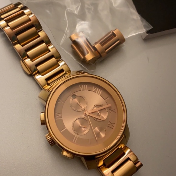 Movado authentic rose gold bold watch - Picture 7 of 8